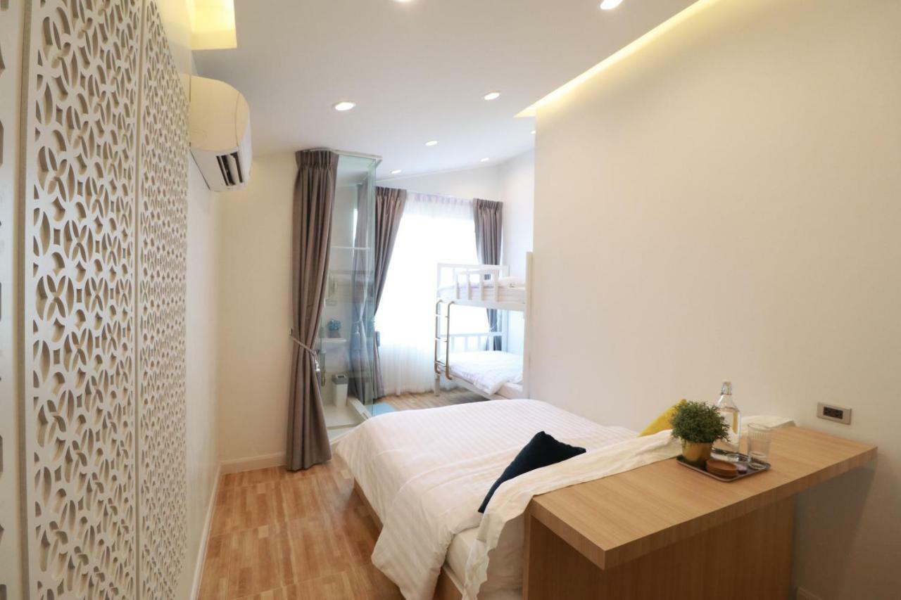 Vierbettzimmer mit eigenem Bad